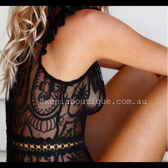 Lace bodysuit in black - Picture 3 of 5